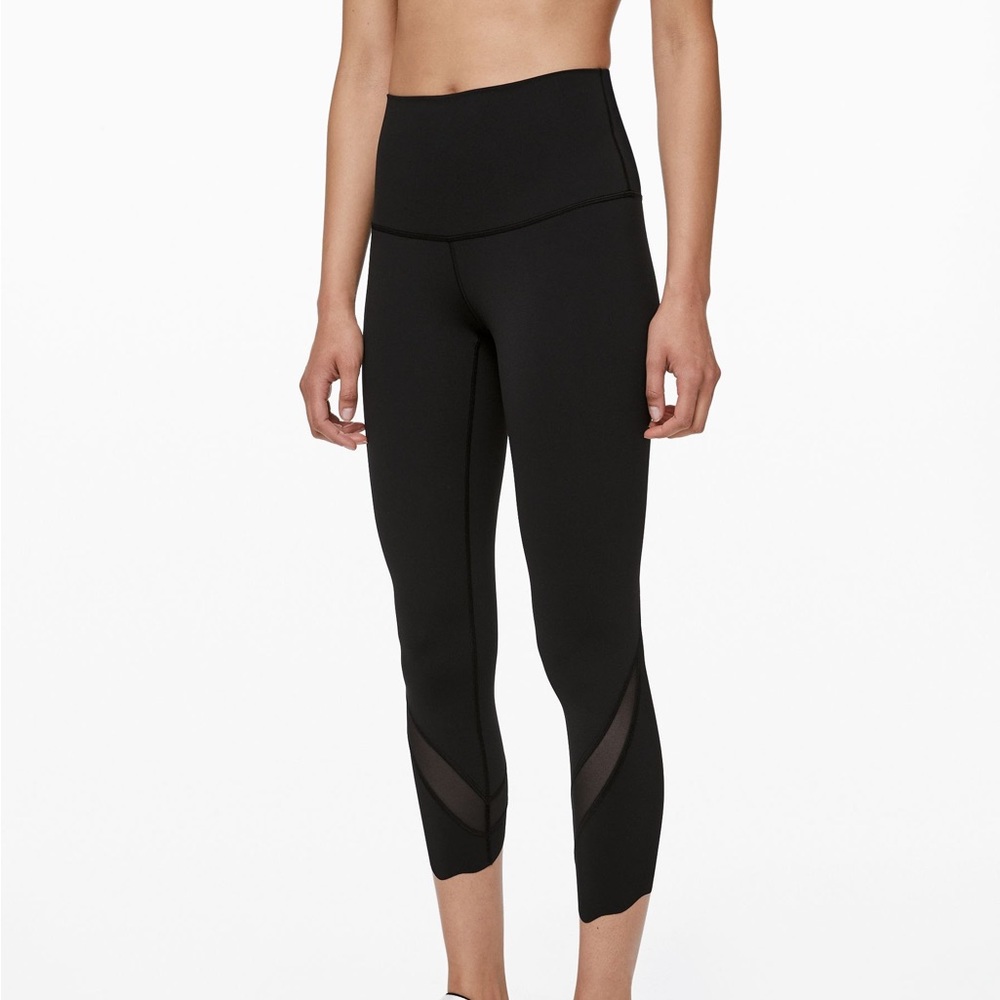 Wunder Under Crop High-Rise *Roll Down Scallop Full-on Luxtreme 23”
